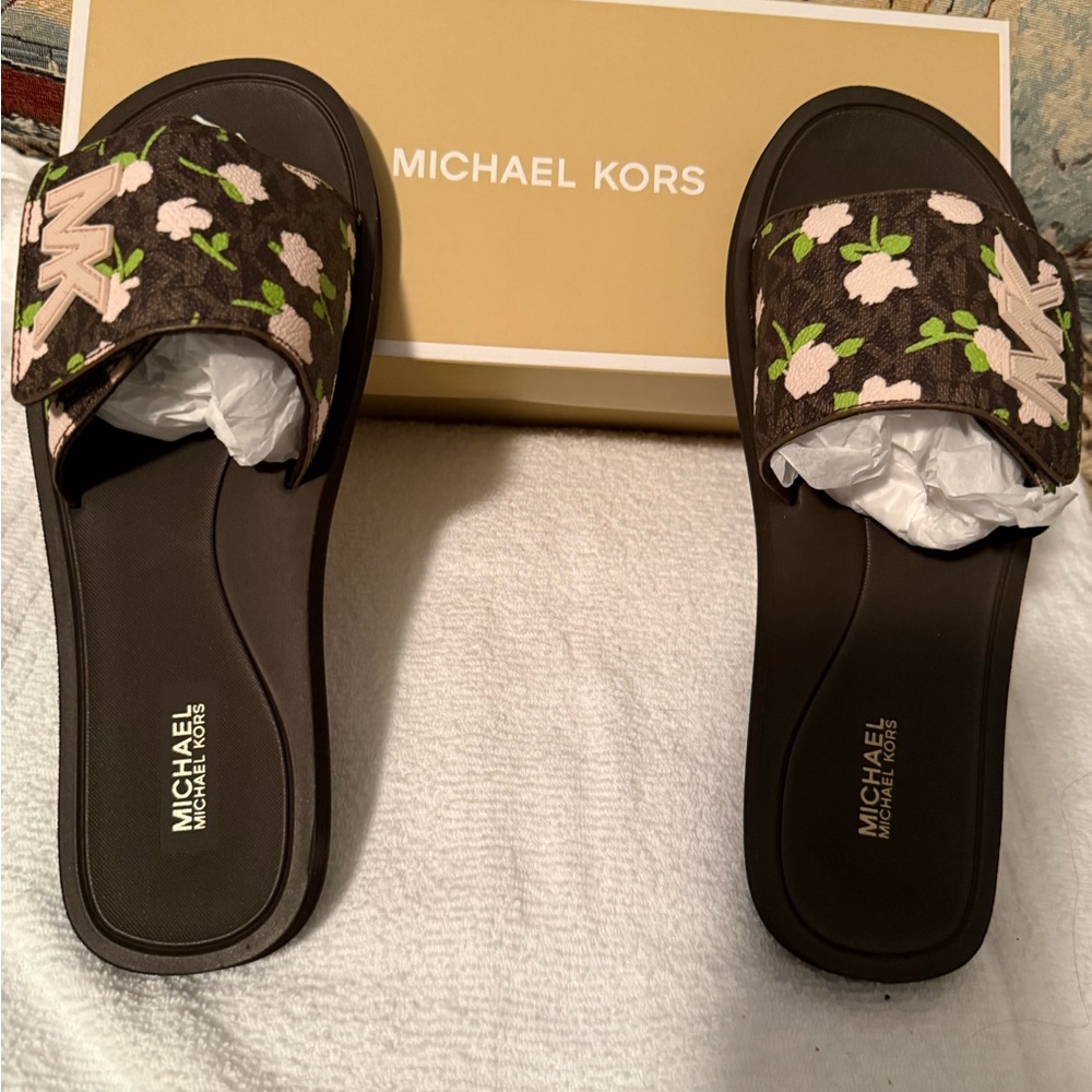 NWOT Michael Kors Brown Floral Slide Sandals with Pink Blossoms